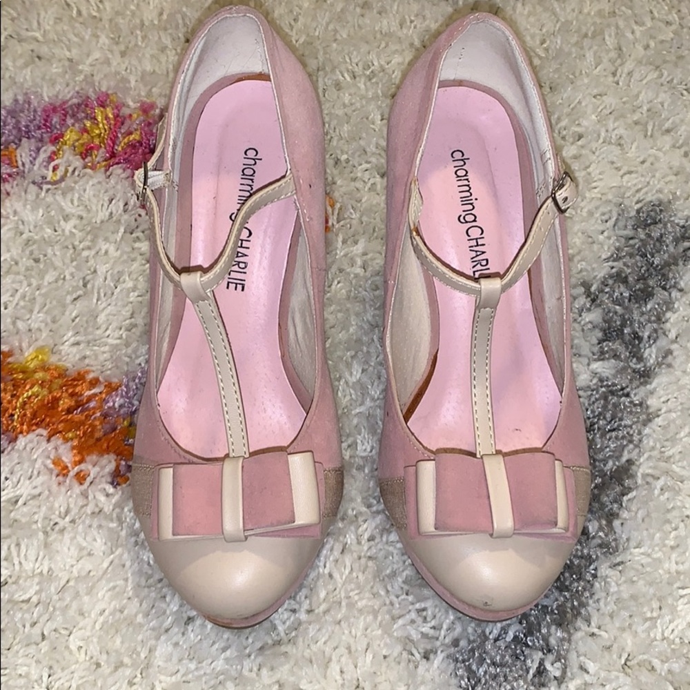 Charming Charlie Retro Suede Bow Heels SZ 6
